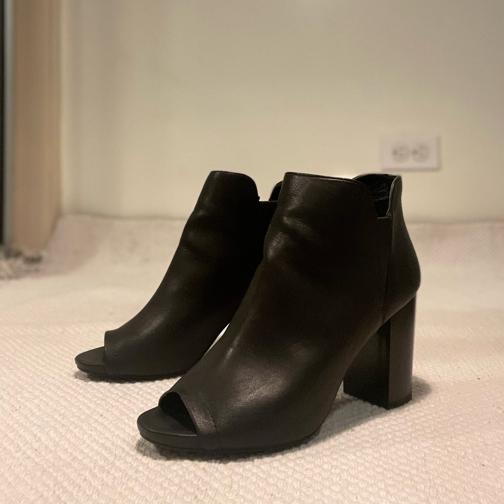 Madden Girl Black Open Toe Heeled Booties